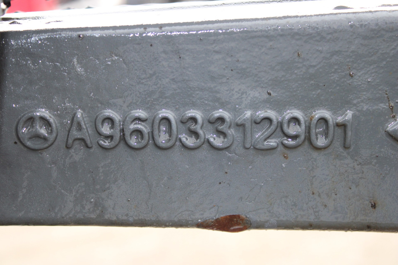 AXA FATA STANDARD MERCEDES ACTROS MP5 A9603312901 - Első tengely - Teherautó: 2 kép. AXA FATA STANDARD MERCEDES ACTROS MP5 A9603312901 - Első tengely - Teherautó: 2 kép.