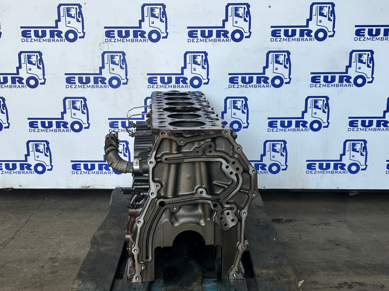 BLOC MOTOR FORD CARGO F-MAX FHR6 - Motor - Teherautó: 4 kép. BLOC MOTOR FORD CARGO F-MAX FHR6 - Motor - Teherautó: 4 kép.