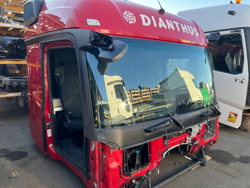 CABINA STREAMSPACE 2.5 MERCEDES ACTROS MP5 - Fülke - Teherautó: 3 kép. CABINA STREAMSPACE 2.5 MERCEDES ACTROS MP5 - Fülke - Teherautó: 3 kép.