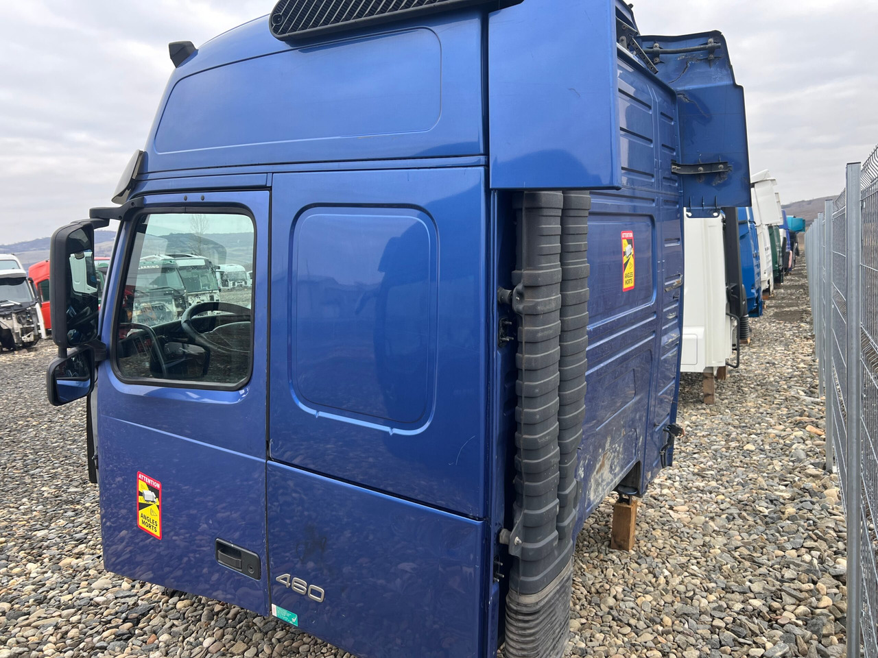 CABINA VOLVO FH13 GLOBETROTTER L2H2 - Fülke - Teherautó: 5 kép. CABINA VOLVO FH13 GLOBETROTTER L2H2 - Fülke - Teherautó: 5 kép.