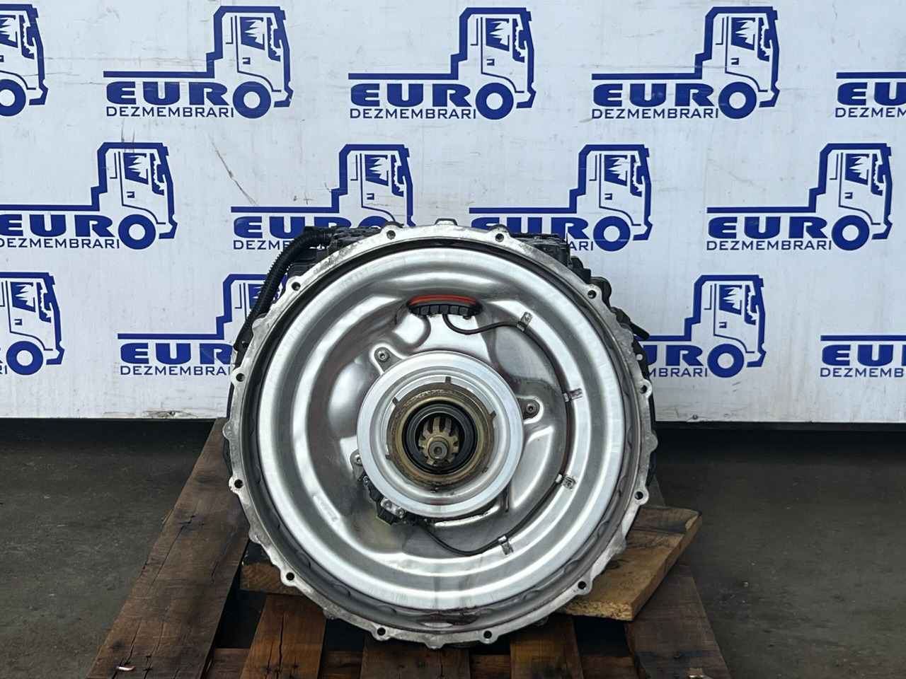 CUTIE DE VITEZE TRAXON FARA INTARDER IVECO 12TX 2210 TD R=16,69-1,00 5801900220 - Sebességváltó - Teherautó: 2 kép. CUTIE DE VITEZE TRAXON FARA INTARDER IVECO 12TX 2210 TD R=16,69-1,00 5801900220 - Sebességváltó - Teherautó: 2 kép.