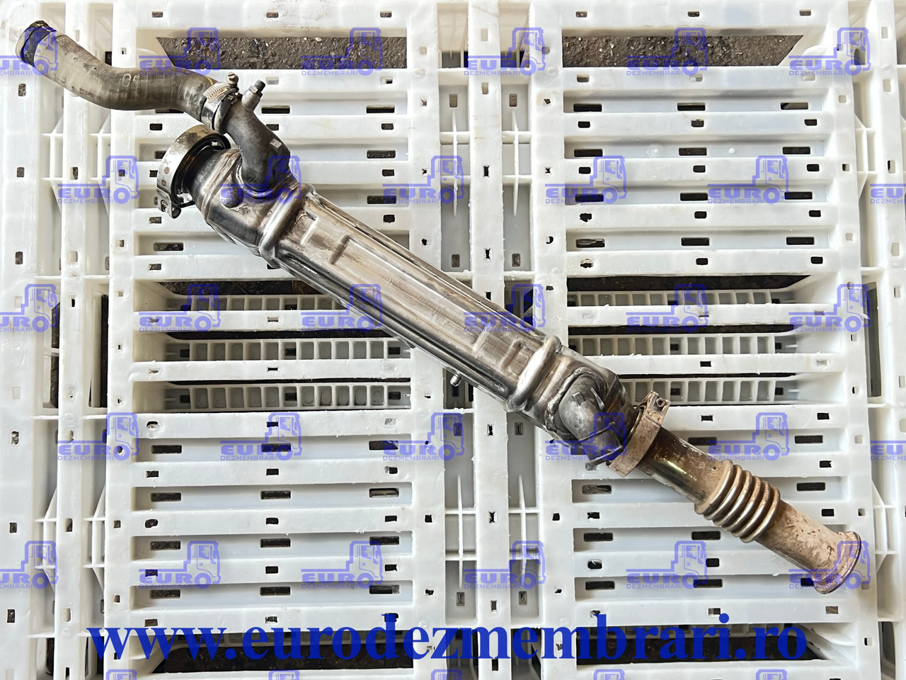 EGR FORD FHR6 GC469F464AC - EGR hűtő - Teherautó: 1 kép. EGR FORD FHR6 GC469F464AC - EGR hűtő - Teherautó: 1 kép.