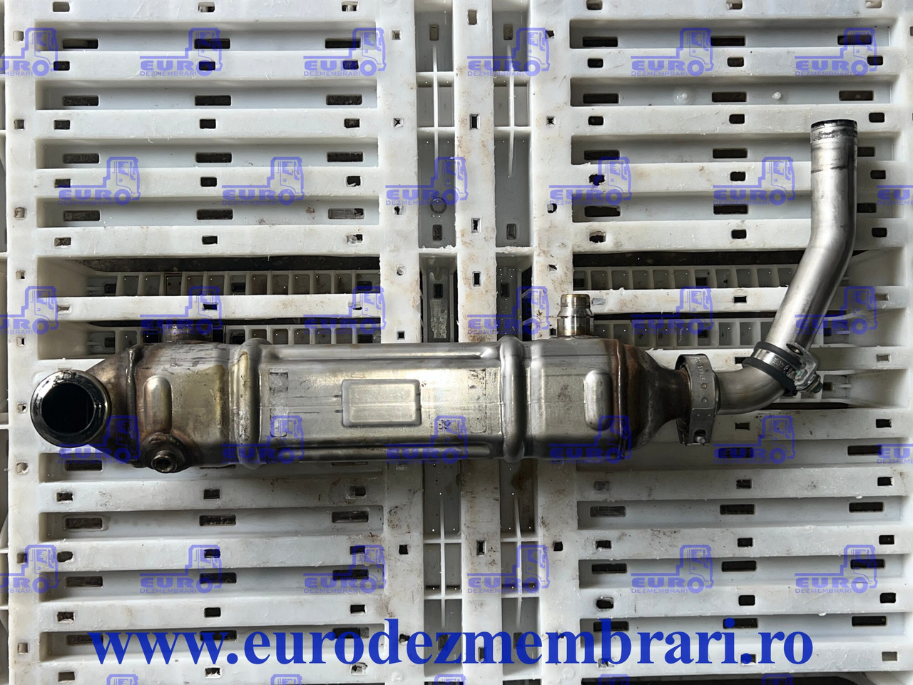 EGR MAN TGX D3876 51.08152.5011 - EGR hűtő - Teherautó: 2 kép. EGR MAN TGX D3876 51.08152.5011 - EGR hűtő - Teherautó: 2 kép.