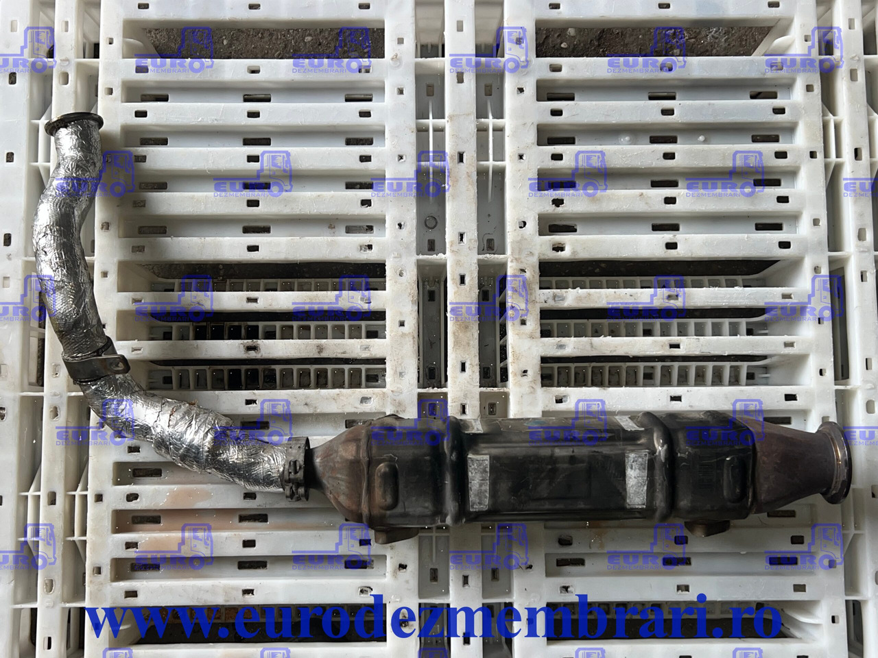 EGR MAN TGX D3876 51.08152.5013, 51.08152.5012 - EGR hűtő - Teherautó: 2 kép. EGR MAN TGX D3876 51.08152.5013, 51.08152.5012 - EGR hűtő - Teherautó: 2 kép.