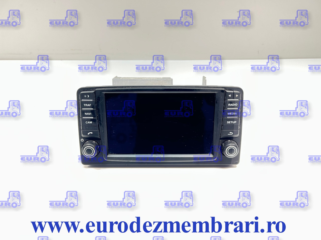 ELEMENT BORD UNITATE MULTIMEDIA MMT MAN TGX TG2 81.28100.6043 - Fülke és belső tér - Teherautó: 1 kép. ELEMENT BORD UNITATE MULTIMEDIA MMT MAN TGX TG2 81.28100.6043 - Fülke és belső tér - Teherautó: 1 kép.