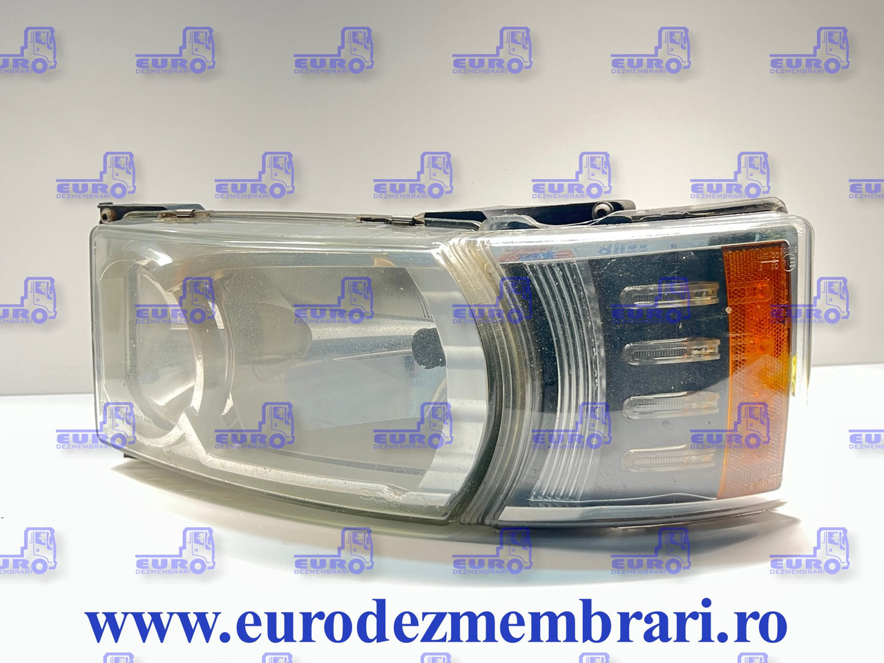 FAR CU XENON STANGA SCANIA 2416103 - Fényszóró - Teherautó: 2 kép. FAR CU XENON STANGA SCANIA 2416103 - Fényszóró - Teherautó: 2 kép.
