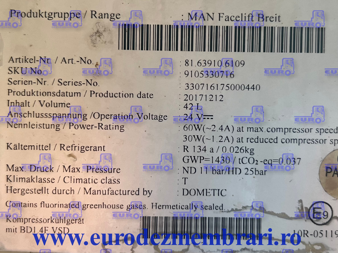 FRIGIDER MAN TGX TG2 81.63910.6109 - Fülke és belső tér - Teherautó: 3 kép. FRIGIDER MAN TGX TG2 81.63910.6109 - Fülke és belső tér - Teherautó: 3 kép.
