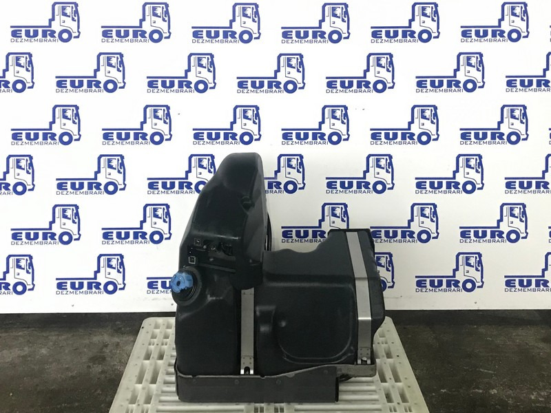 REZERVOR ADBLUE VOLVO FH4 21997751, 21732651 - AdBlue tartály - Teherautó: 1 kép. REZERVOR ADBLUE VOLVO FH4 21997751, 21732651 - AdBlue tartály - Teherautó: 1 kép.