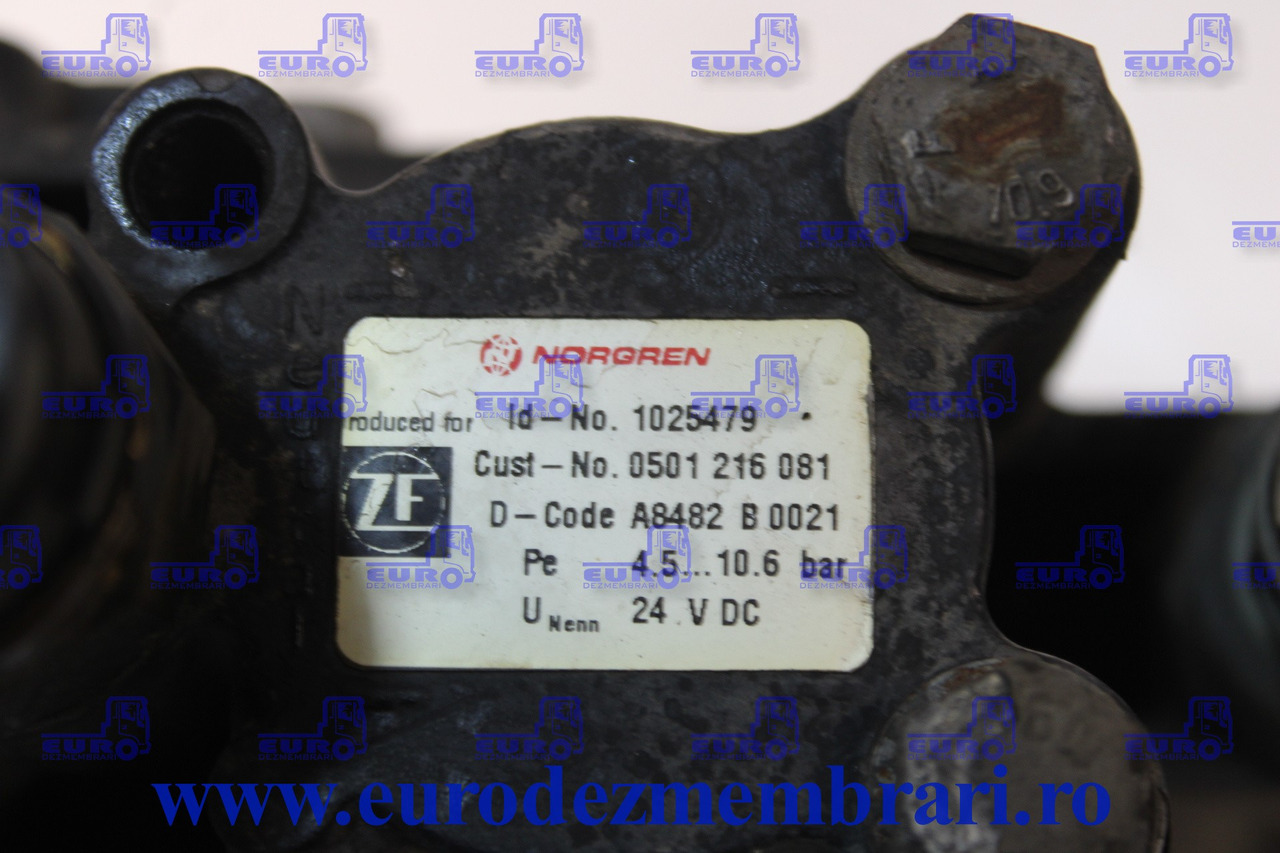 SELECTOR VITEZE MANUAL RENAULT PREMIUM 0501216081, 1341307014 - Sebességváltó és alkatrészek - Teherautó: 2 kép. SELECTOR VITEZE MANUAL RENAULT PREMIUM 0501216081, 1341307014 - Sebességváltó és alkatrészek - Teherautó: 2 kép.