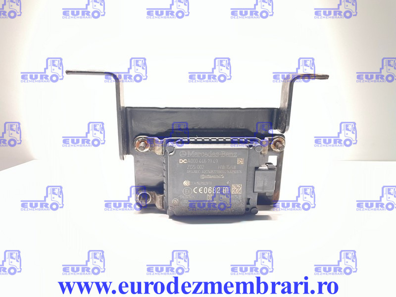 SENZOR PROXIMITATE MERCEDES ACTROS MP4 A0004461949, A0004462149, A0004462749 - Érzékelő - Teherautó: 1 kép. SENZOR PROXIMITATE MERCEDES ACTROS MP4 A0004461949, A0004462149, A0004462749 - Érzékelő - Teherautó: 1 kép.
