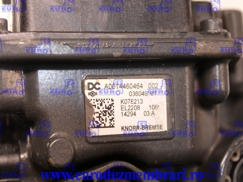 SUPAPA REFULARE MERCEDES ACTROS MP4 A0014460464, K078213 - Fékszelep - Teherautó: 3 kép. SUPAPA REFULARE MERCEDES ACTROS MP4 A0014460464, K078213 - Fékszelep - Teherautó: 3 kép.