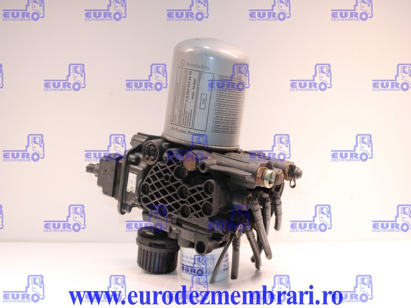 SUPAPA REFULARE MERCEDES ACTROS MP4 A0014460464, K078213 - Fékszelep - Teherautó: 2 kép. SUPAPA REFULARE MERCEDES ACTROS MP4 A0014460464, K078213 - Fékszelep - Teherautó: 2 kép.