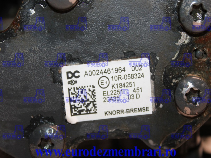 SUPAPA REFULARE MERCEDES ACTROS MP4 A0024461964, K184251 - Fékszelep - Teherautó: 2 kép. SUPAPA REFULARE MERCEDES ACTROS MP4 A0024461964, K184251 - Fékszelep - Teherautó: 2 kép.