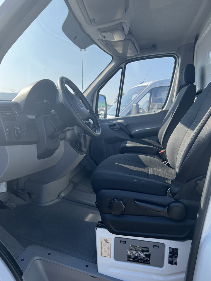 FURGON HELADERO 3.5T MERCEDES SPRINTER - Hűtős kisteherautó: 4 kép. FURGON HELADERO 3.5T MERCEDES SPRINTER - Hűtős kisteherautó: 4 kép.