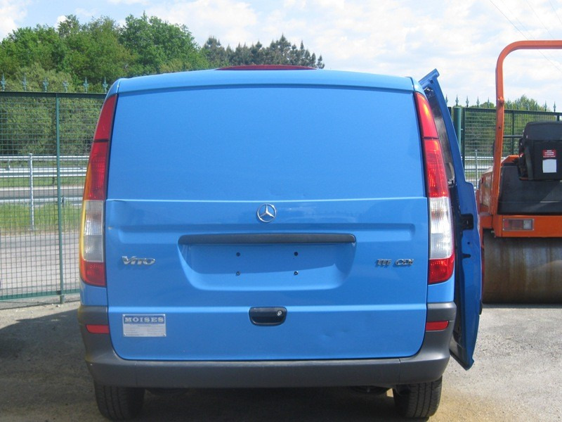 FURGONETA FRIGORIFICA MERCEDES VITO111 CDI - Hűtős kisteherautó: 4 kép. FURGONETA FRIGORIFICA MERCEDES VITO111 CDI - Hűtős kisteherautó: 4 kép.
