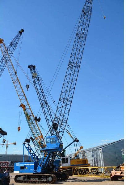 Hitachi KH 180-3 - Lánctalpas daru: 5 kép. Hitachi KH 180-3 - Lánctalpas daru: 5 kép.