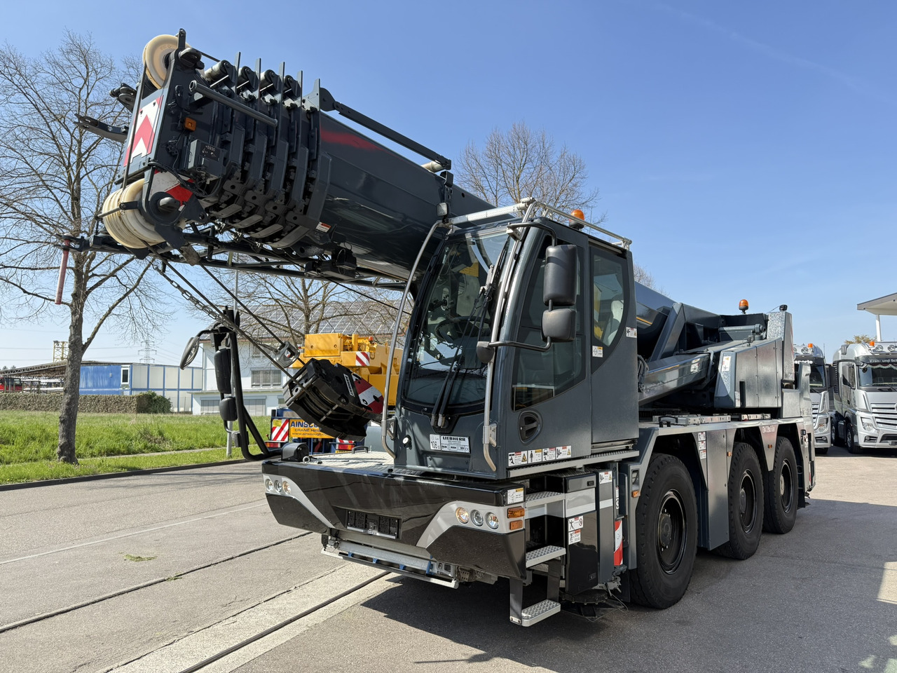 Liebherr LTC 1050-3.1 | 6 x 6 | Klappspitze | Funk inkl. RemoteDrive - Autódaru: 1 kép. Liebherr LTC 1050-3.1 | 6 x 6 | Klappspitze | Funk inkl. RemoteDrive - Autódaru: 1 kép.