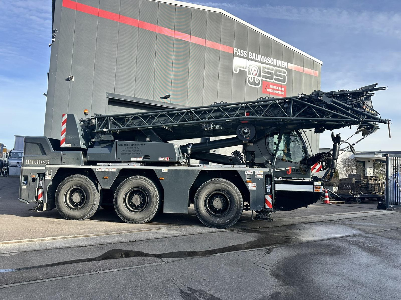 Liebherr LTC 1050-3.1 | 6 x 6 | Klappspitze | Funk inkl. RemoteDrive - Autódaru: 5 kép. Liebherr LTC 1050-3.1 | 6 x 6 | Klappspitze | Funk inkl. RemoteDrive - Autódaru: 5 kép.