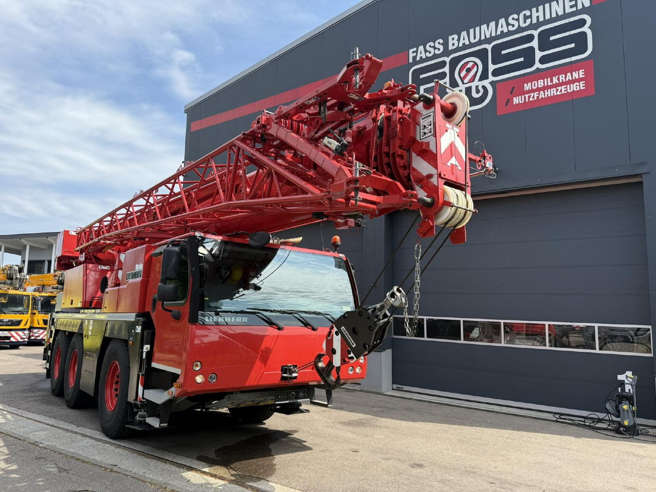 Liebherr LTM 1050-3.1 (20 - 084 132) - Autódaru: 1 kép. Liebherr LTM 1050-3.1 (20 - 084 132) - Autódaru: 1 kép.