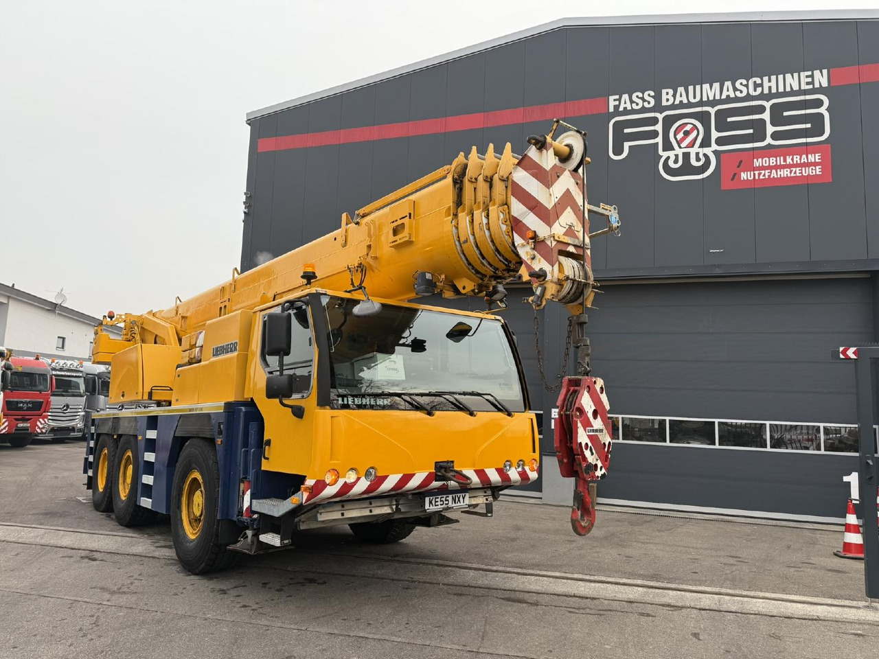 Liebherr LTM 1055-3.1 (06 - 055 996) - Autódaru: 1 kép. Liebherr LTM 1055-3.1 (06 - 055 996) - Autódaru: 1 kép.