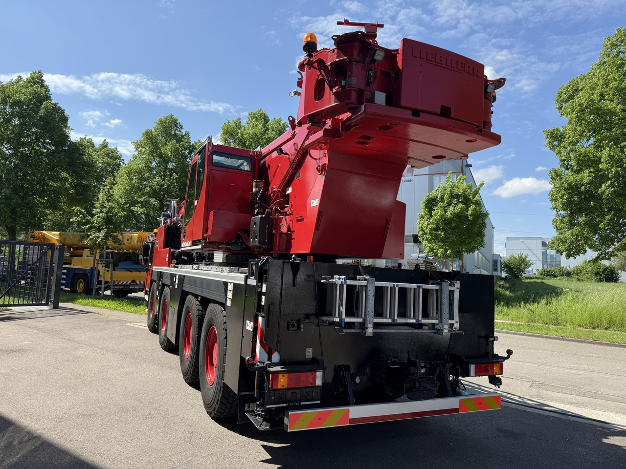 Liebherr LTM 1120-4.1 (21 - 090 556) - hydr. DKS - Autódaru: 3 kép. Liebherr LTM 1120-4.1 (21 - 090 556) - hydr. DKS - Autódaru: 3 kép.