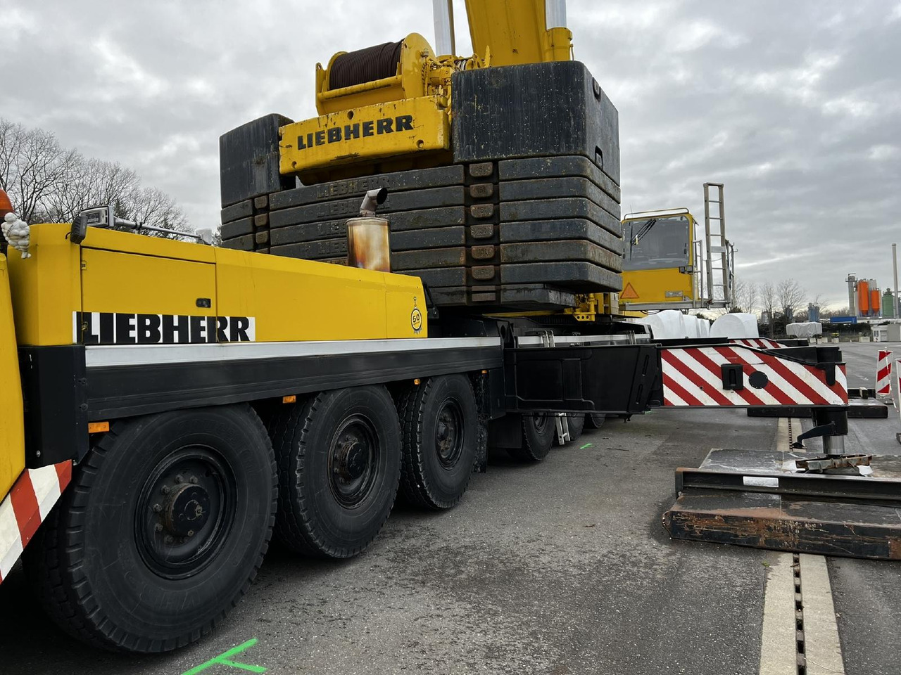 Liebherr LTM 1500-8.1 (02 - 073 051) - Autódaru: 1 kép. Liebherr LTM 1500-8.1 (02 - 073 051) - Autódaru: 1 kép.