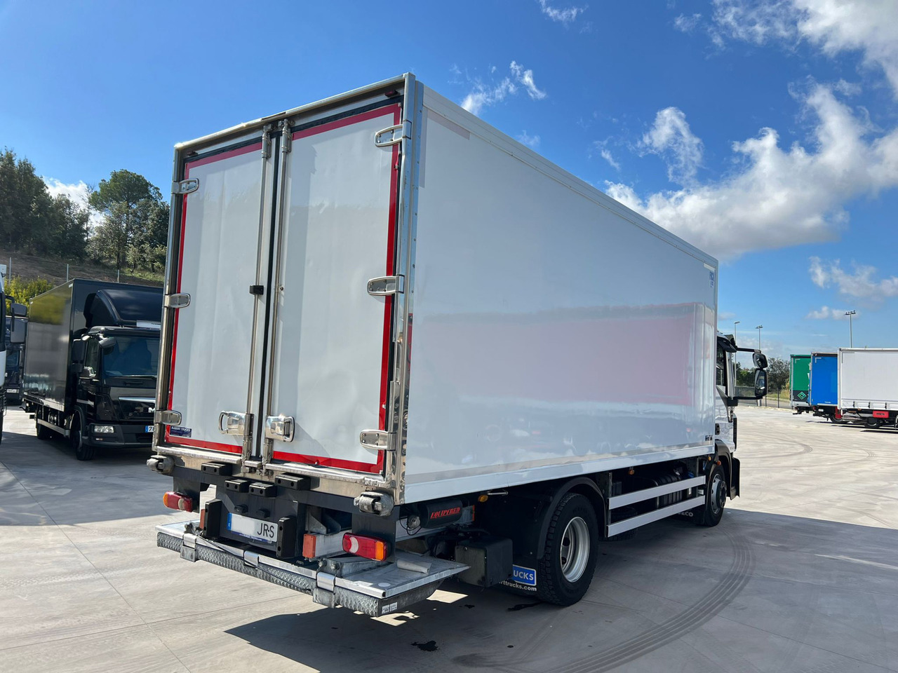 IVECO ML140E28 Eurocargo E6 (Refrigerator) - Hűtős teherautó: 3 kép. IVECO ML140E28 Eurocargo E6 (Refrigerator) - Hűtős teherautó: 3 kép.