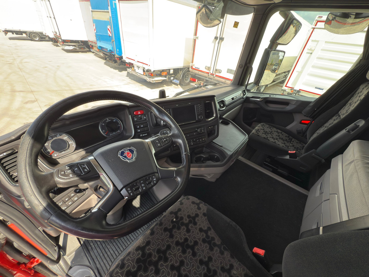 SCANIA R450 E6 (Chassis) - Alvaz teherautó: 5 kép. SCANIA R450 E6 (Chassis) - Alvaz teherautó: 5 kép.