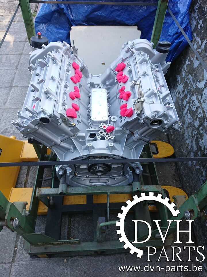 MERCEDES 642.890 MERCEDES 642.890 - Motor - Furgon: 2 kép. MERCEDES 642.890 MERCEDES 642.890 - Motor - Furgon: 2 kép.