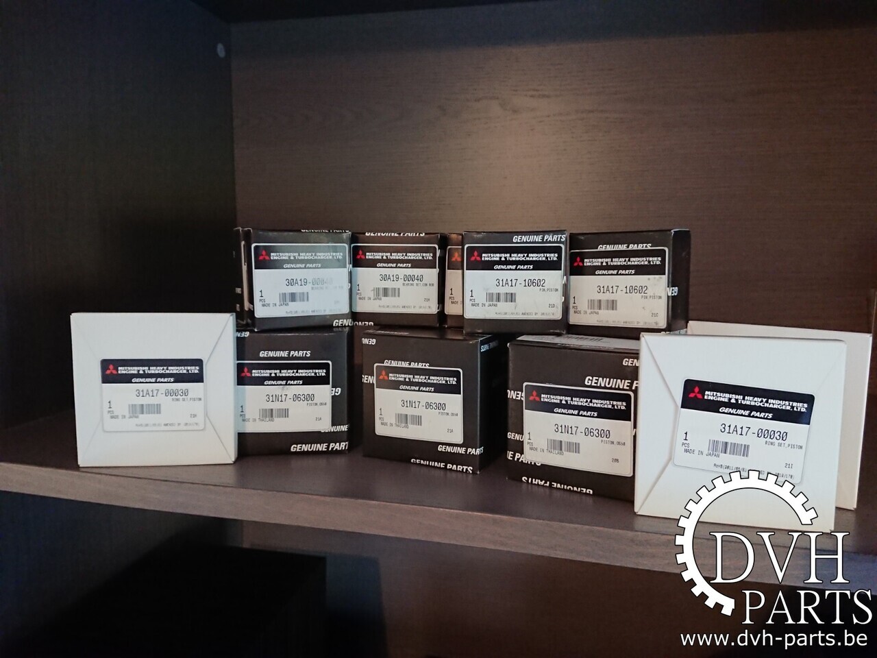 MITSUBISHI S3L2,S4L2,S4L ,....... - Motor - Építőipari gépek: 1 kép. MITSUBISHI S3L2,S4L2,S4L ,....... - Motor - Építőipari gépek: 1 kép.