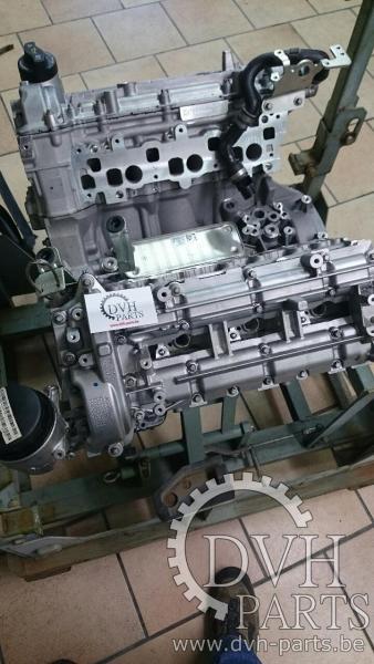 Mercedes Sprinter - Motor - Kisteherautó: 2 kép. Mercedes Sprinter - Motor - Kisteherautó: 2 kép.