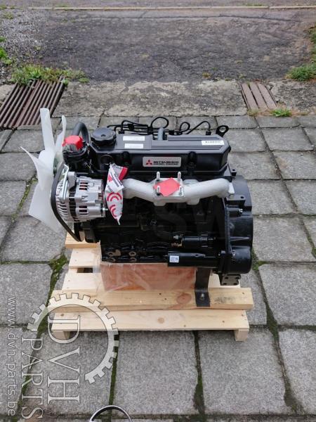 Mitsubishi S4L2 - Motor - Építőipari gépek: 3 kép. Mitsubishi S4L2 - Motor - Építőipari gépek: 3 kép.