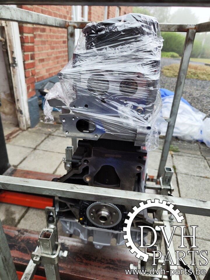 VW INDUSTRIAL** CPY ** VW INDUSTRIAL ** CPY ** - Motor - Dízel targonca: 3 kép. VW INDUSTRIAL** CPY ** VW INDUSTRIAL ** CPY ** - Motor - Dízel targonca: 3 kép.
