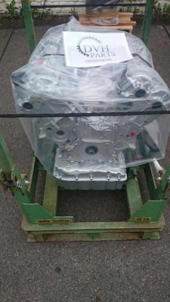 Nc Moteur MERCEDES-BENZ OM642.896 pour minibus MERCEDES-BENZ SPRINTER, OM 642 896 neuf - Motor - Minibusz: 1 kép. Nc Moteur MERCEDES-BENZ OM642.896 pour minibus MERCEDES-BENZ SPRINTER, OM 642 896 neuf - Motor - Minibusz: 1 kép.