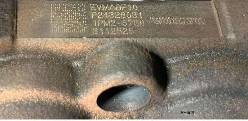 Volvo - Alkatrész: 5 kép. Volvo - Alkatrész: 5 kép.