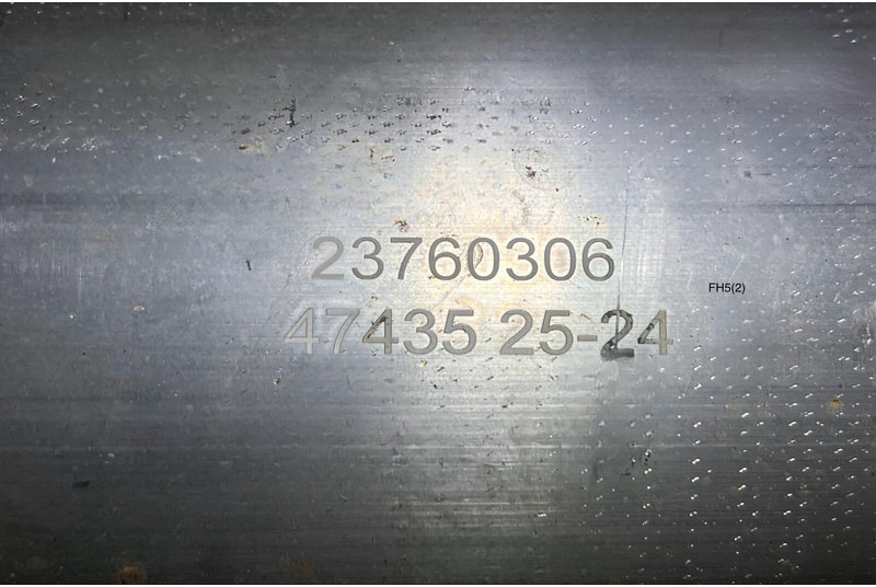 Volvo - Alkatrész: 3 kép. Volvo - Alkatrész: 3 kép.