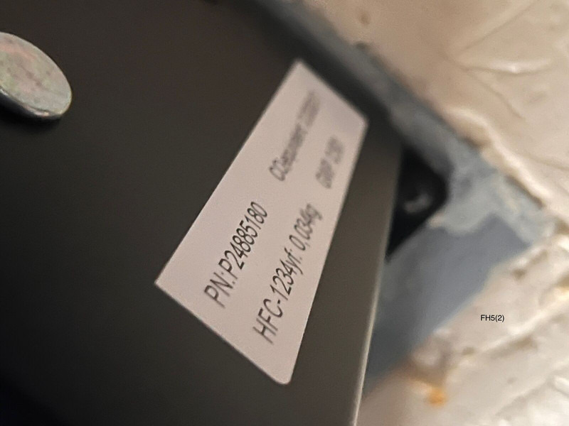 Volvo - Alkatrész: 2 kép. Volvo - Alkatrész: 2 kép.