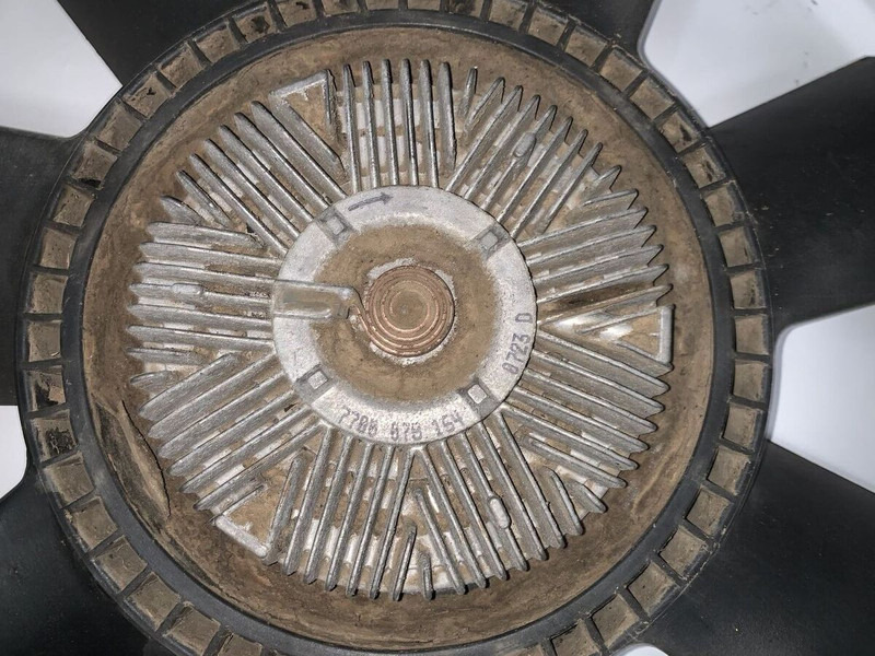 Claas 7705075154 - Ventilátor: 2 kép. Claas 7705075154 - Ventilátor: 2 kép.
