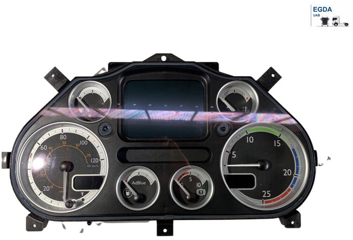 DAF 105 - Műszerfal: 1 kép. DAF 105 - Műszerfal: 1 kép.