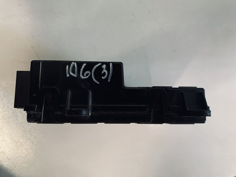 DAF 106 - ECU: 3 kép. DAF 106 - ECU: 3 kép.
