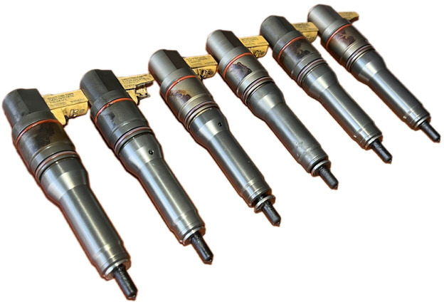 DAF - Üzemanyagszűrő: 3 kép. DAF - Üzemanyagszűrő: 3 kép.