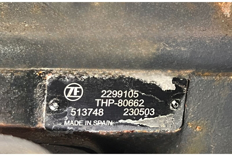 DAF XG - Kormányoszlop: 2 kép. DAF XG - Kormányoszlop: 2 kép.