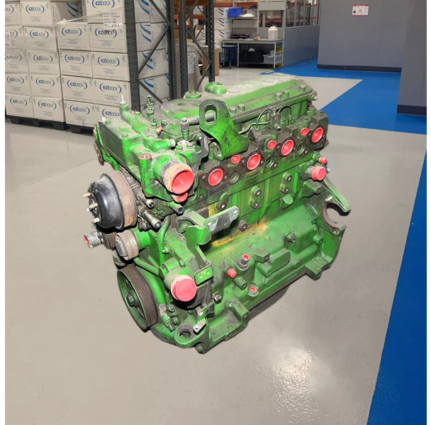 John Deere 4045HL495 - Motor: 2 kép. John Deere 4045HL495 - Motor: 2 kép.