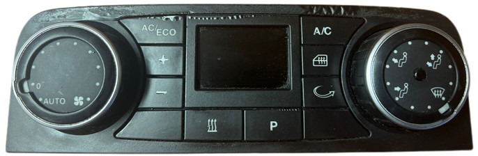 MAN 2019 81619906115 - Műszerfal: 2 kép. MAN 2019 81619906115 - Műszerfal: 2 kép.