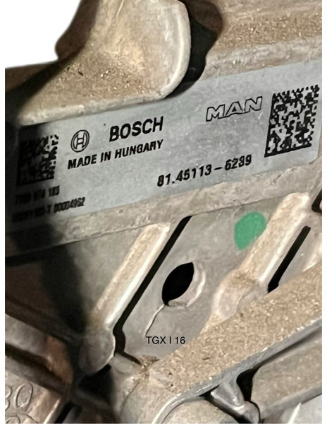 MAN - Kormányoszlop: 2 kép. MAN - Kormányoszlop: 2 kép.