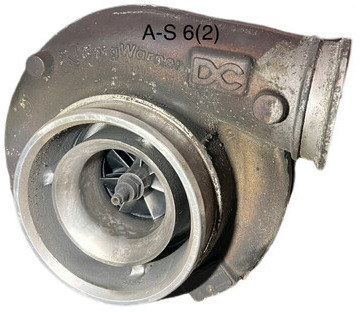 Mercedes-Benz - Turbó: 2 kép. Mercedes-Benz - Turbó: 2 kép.