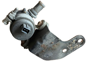 Mercedes-Benz  - Hűtőfolyadék szivattyú: 3 kép. Mercedes-Benz  - Hűtőfolyadék szivattyú: 3 kép.