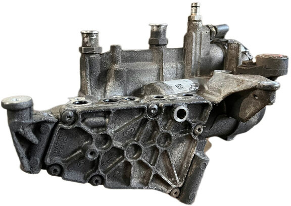 Mercedes-Benz - Üzemanyagszűrő: 5 kép. Mercedes-Benz - Üzemanyagszűrő: 5 kép.