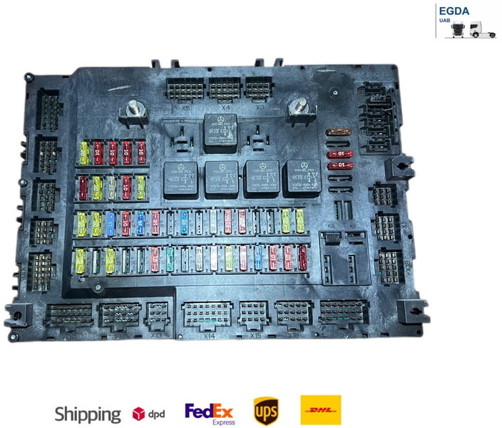 Mercedes-Benz Single-SAM - ECU: 1 kép. Mercedes-Benz Single-SAM - ECU: 1 kép.