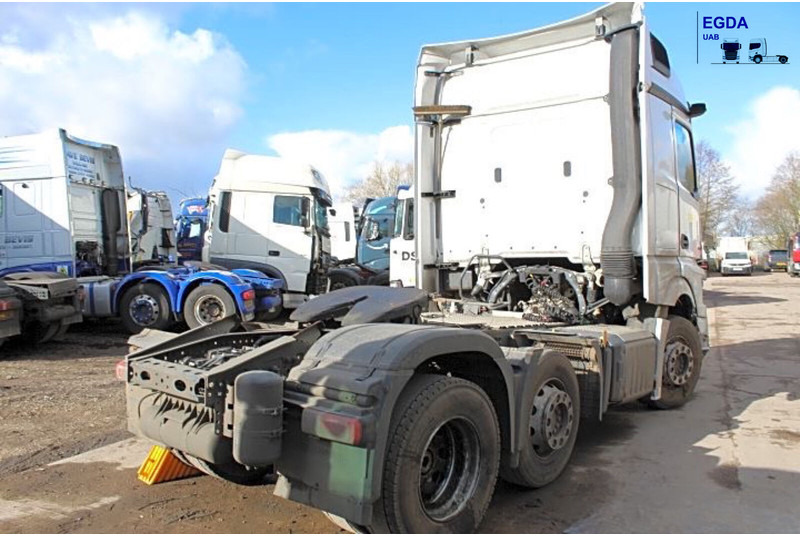 Mercedes-Benz MP5 - Nyergesvontató: 3 kép. Mercedes-Benz MP5 - Nyergesvontató: 3 kép.